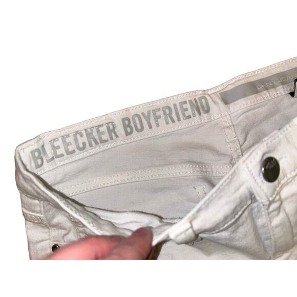 DKNY Jeans Bleeker Boyfriend White Denim Pants Comfort‎ Casual Everyday - Picture 3 of 10